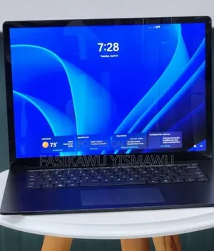 New Laptop Microsoft Surface 16GB Intel Core i7 SSD 256GB