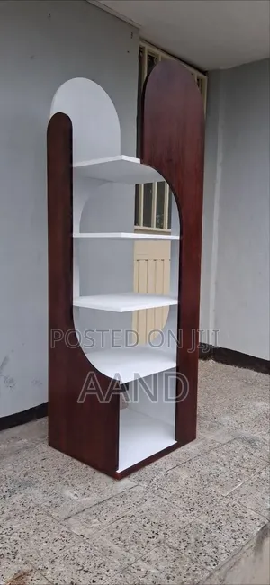 Modern Decorative Shelf / Bookcase
