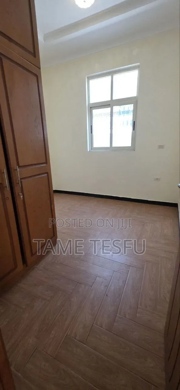 Furnished 3bdrm Villa in ሀያት, Bole for sale