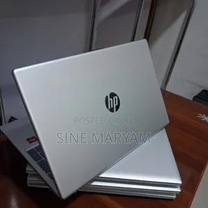 New Laptop HP Dragonfly G3 16GB AMD Ryzen 5 SSD 512GB
