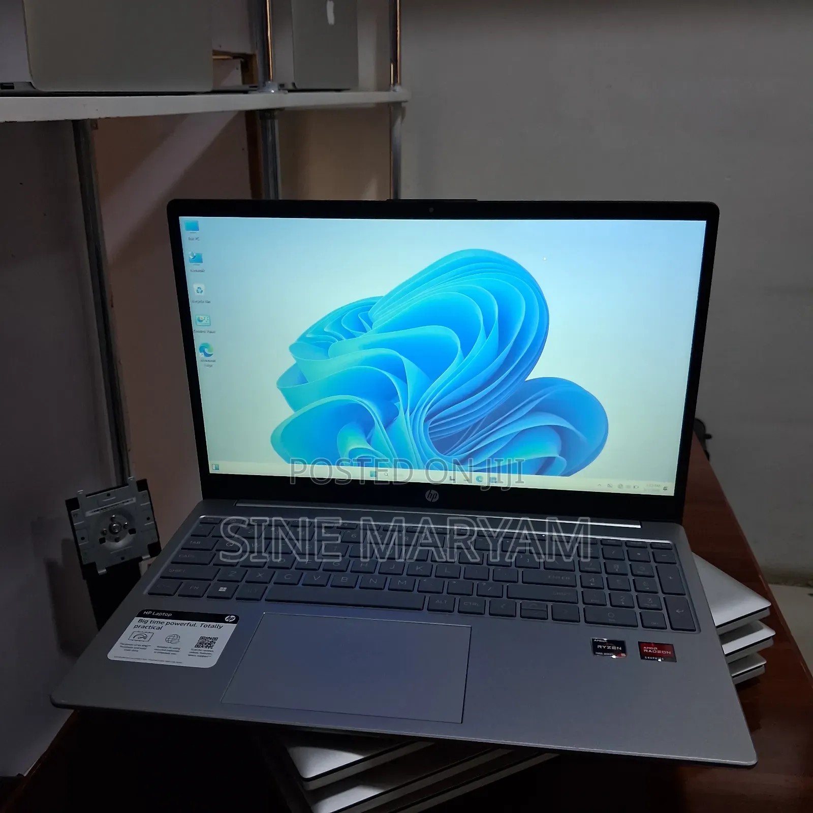New Laptop HP Dragonfly G3 16GB AMD Ryzen 5 SSD 512GB