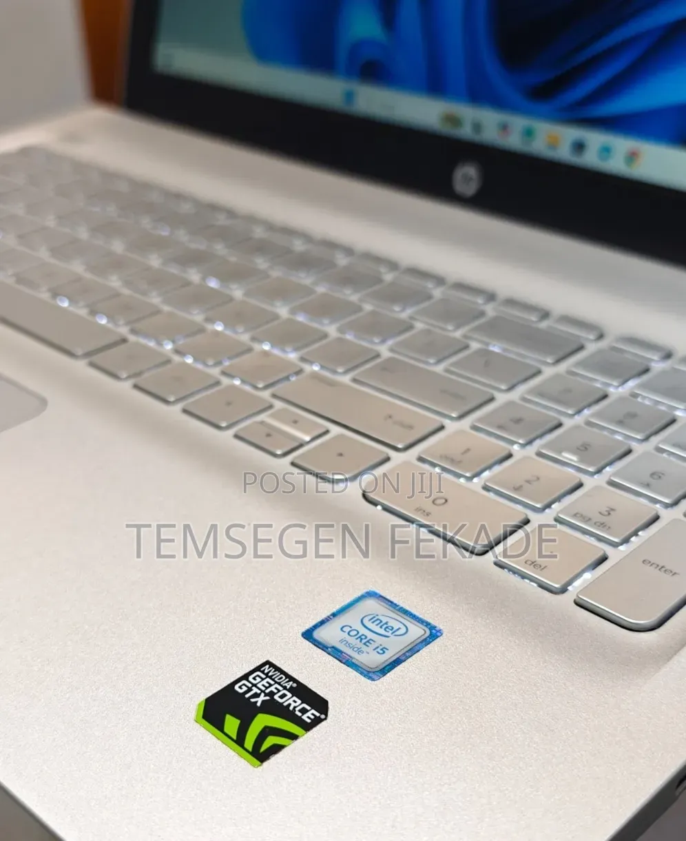 New Laptop HP Envy 15 8GB Intel Core i5 HDD+SSD 128GB
