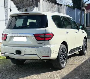 Nissan Patrol 2021 White