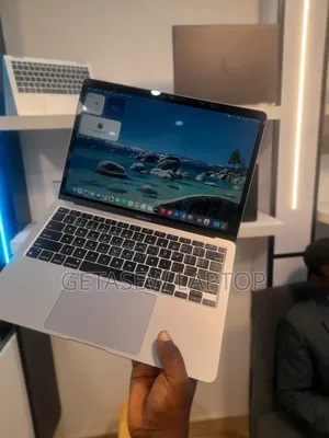 New Laptop Apple MacBook Air 2020 M1 16GB Apple M1 SSD 512GB