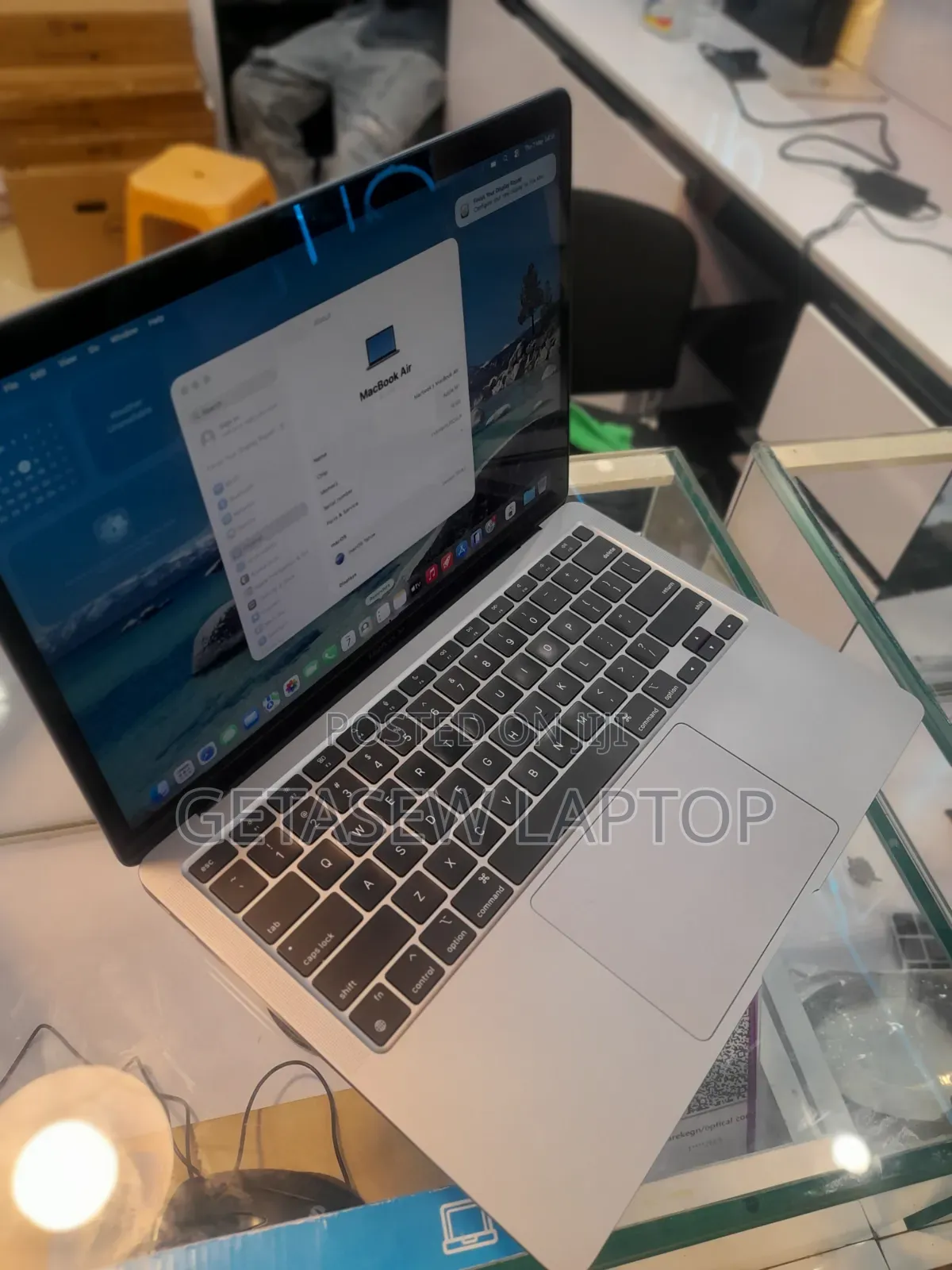 New Laptop Apple MacBook Pro M1 8GB Apple M1 SSD 256GB