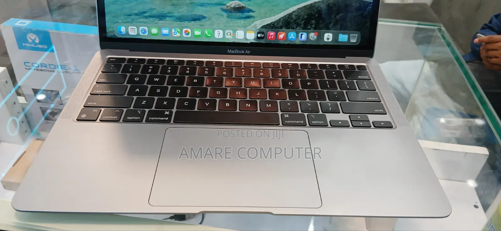 New Laptop Apple MacBook Air 2020 M1 16GB Apple M1 SSD 512GB