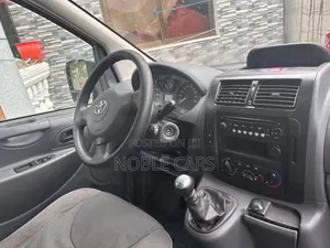 Toyota Previa 2014 Silver