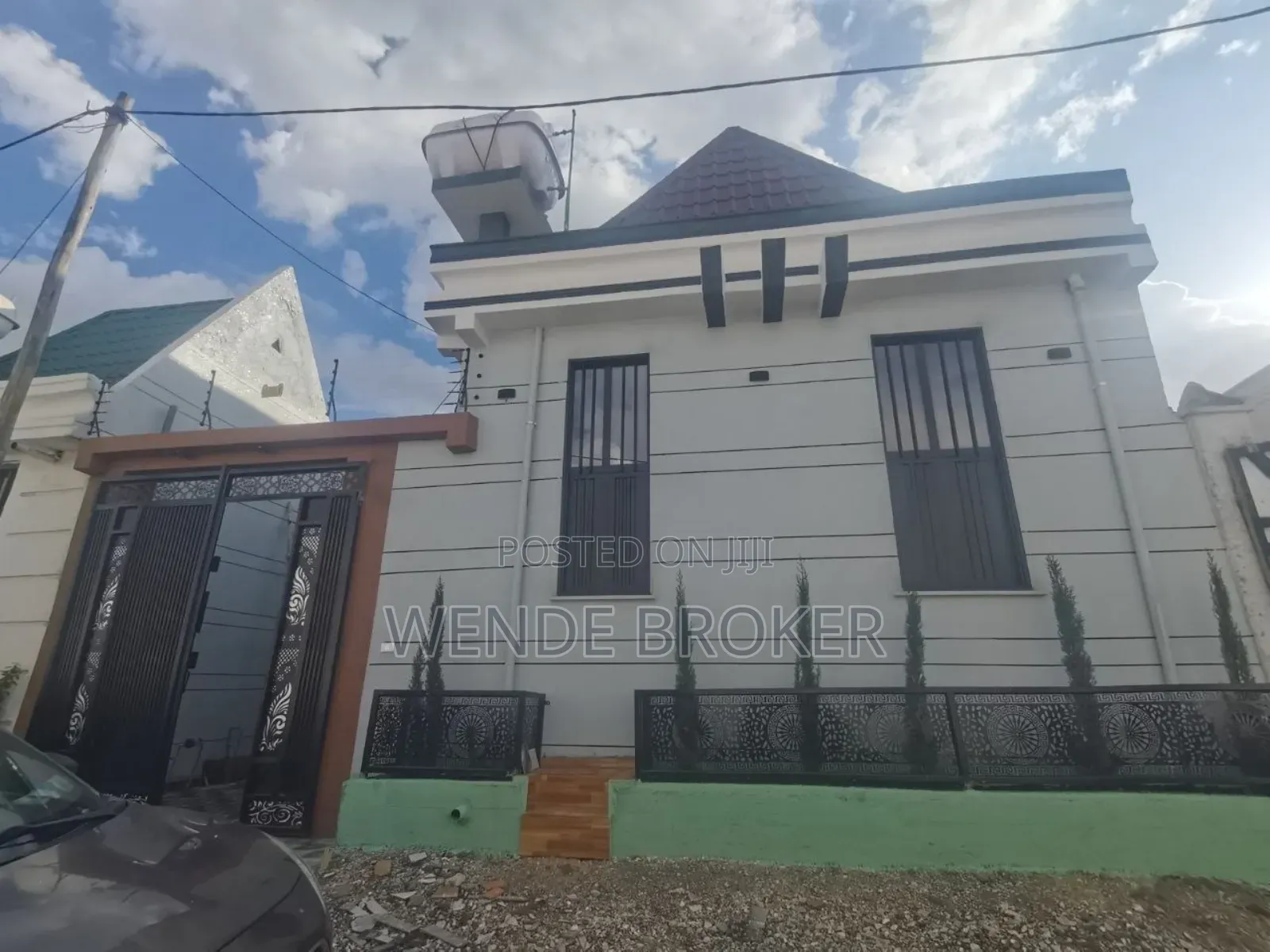 Furnished 5bdrm House in ዱከም ከተማ, Oromia-Finfinne for sale