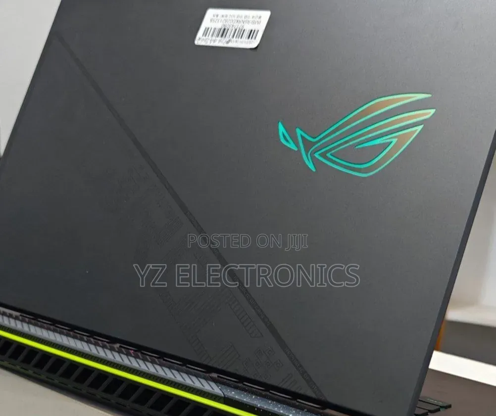 New Laptop Asus ROG Strix G15 16GB Intel Core i9 SSD 1T