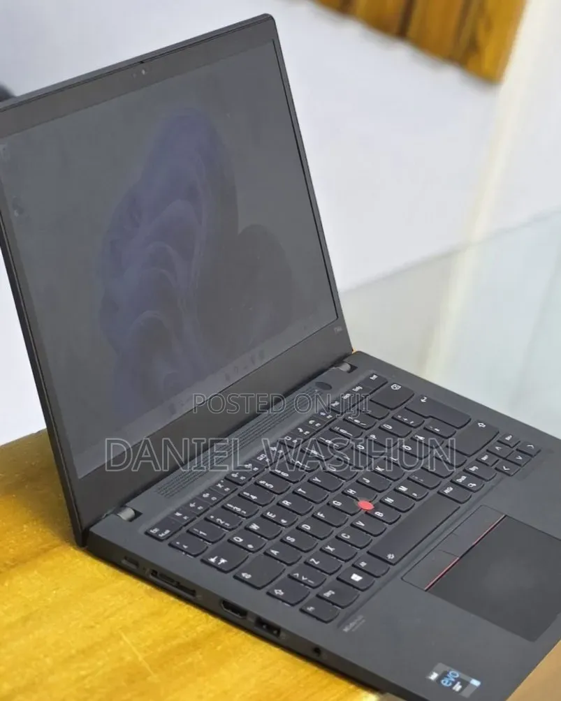 New Laptop Lenovo ThinkPad T14s Gen 2 16GB Intel Core i7 SSD 512GB