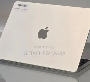 New Laptop Apple MacBook Air 2025 M4 15-inch 16GB Intel SSD 256GB