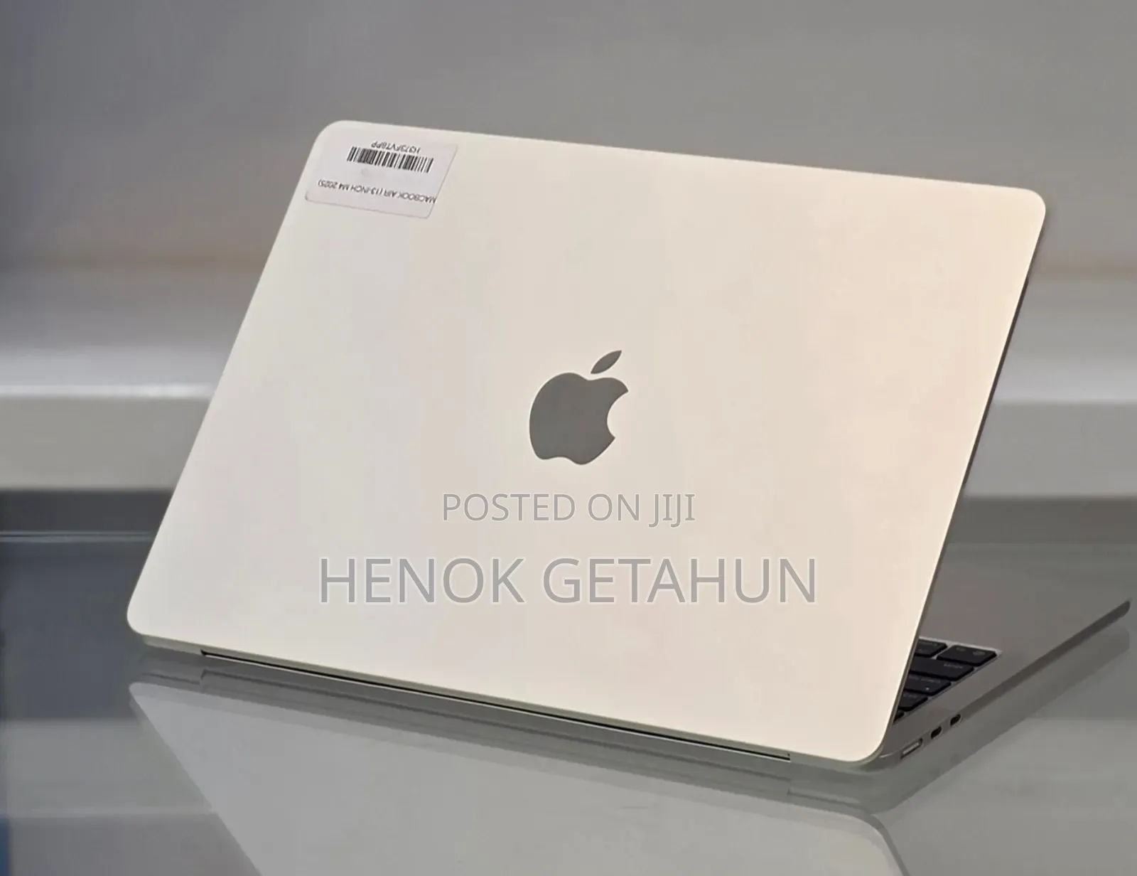 New Laptop Apple MacBook Air 2025 M4 13-inch 16GB Apple M4 SSD 256GB
