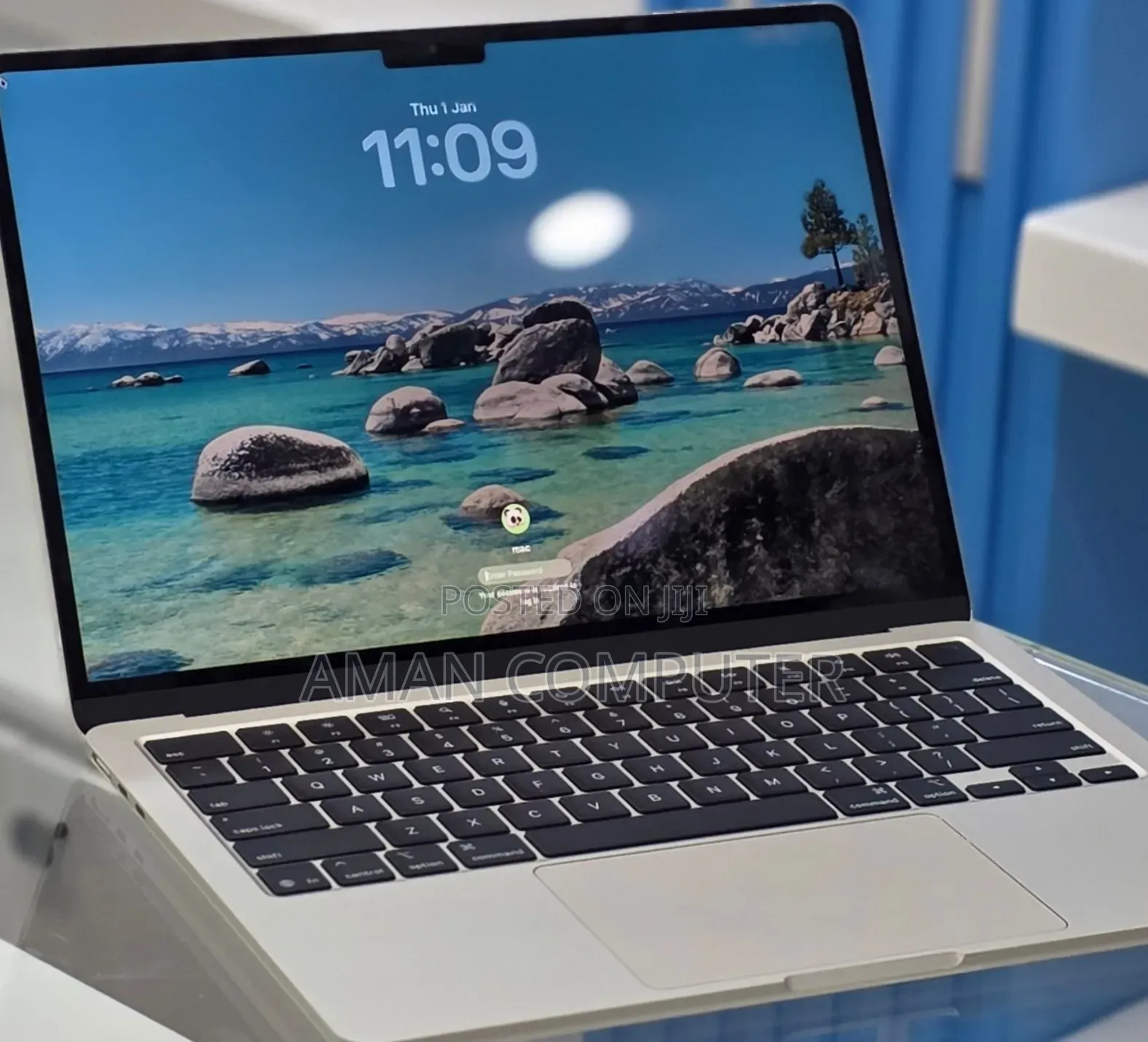New Laptop Apple MacBook Air 2025 M4 13-inch 16GB Apple M4 SSD 256GB