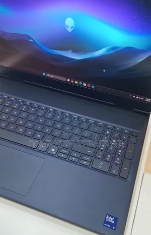 New Laptop Alienware X16 32GB Intel Core Ultra 9 SSD 1T