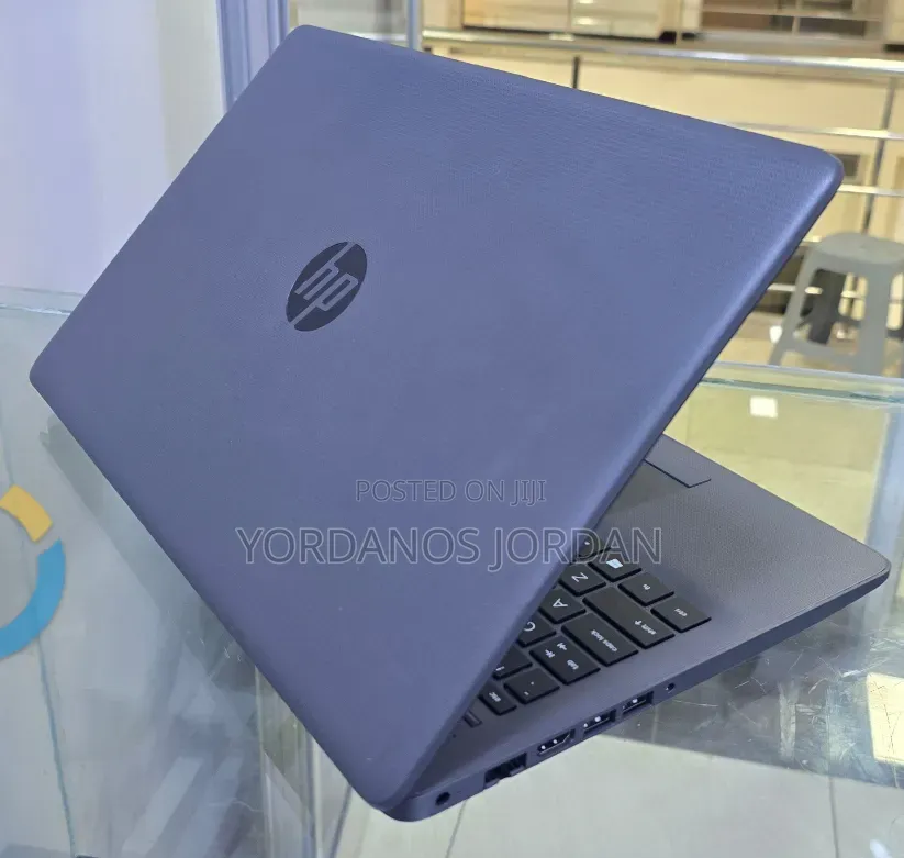 New Laptop HP Stream Notebook 8GB Intel Core i7 HDD 1T