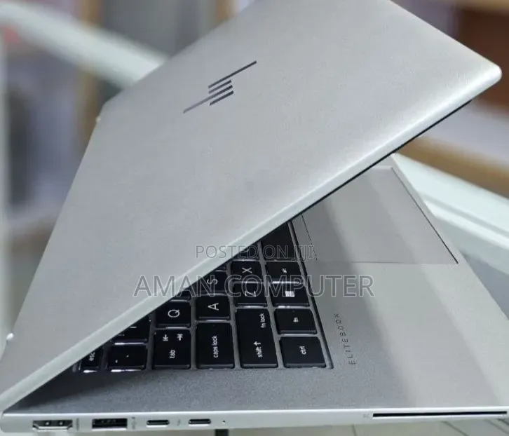 New Laptop HP EliteBook 840 10 16GB Intel Core i5 SSD 512GB