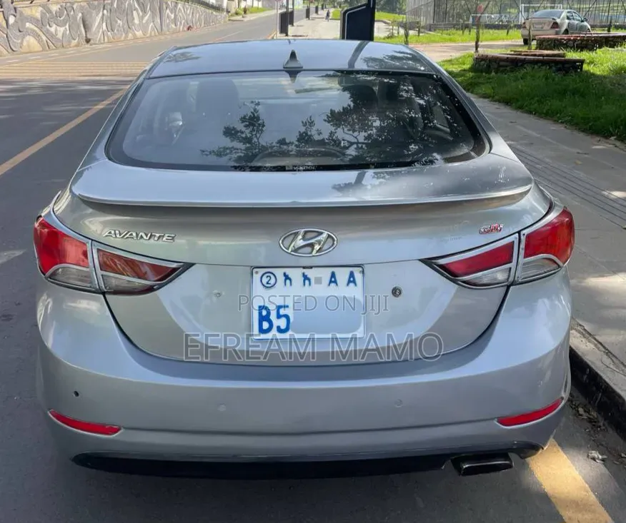 Hyundai Avante 2015 Silver