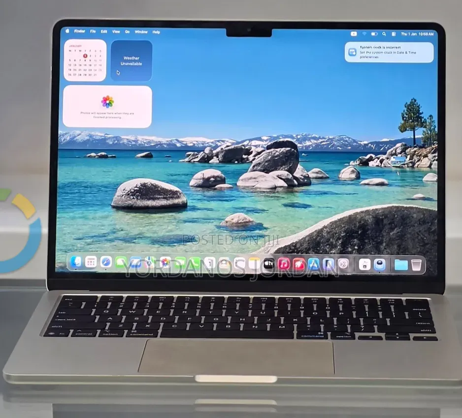 New Laptop Apple MacBook Air 2025 M4 13-inch 16GB Apple M4 SSD 256GB