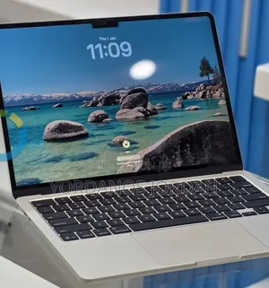 New Laptop Apple MacBook Air 2025 M4 13-inch 16GB Apple M4 SSD 256GB