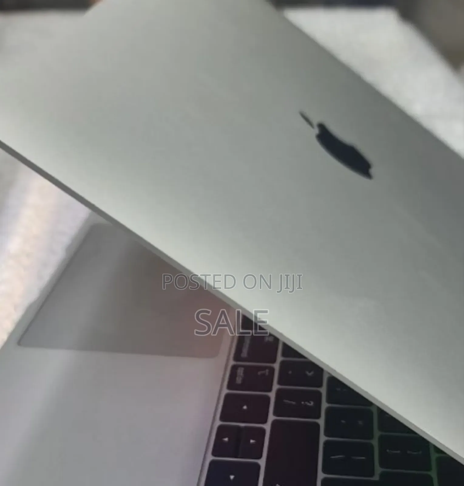 New Laptop Apple MacBook Air 2018 8GB Intel Core i5 SSD 256GB