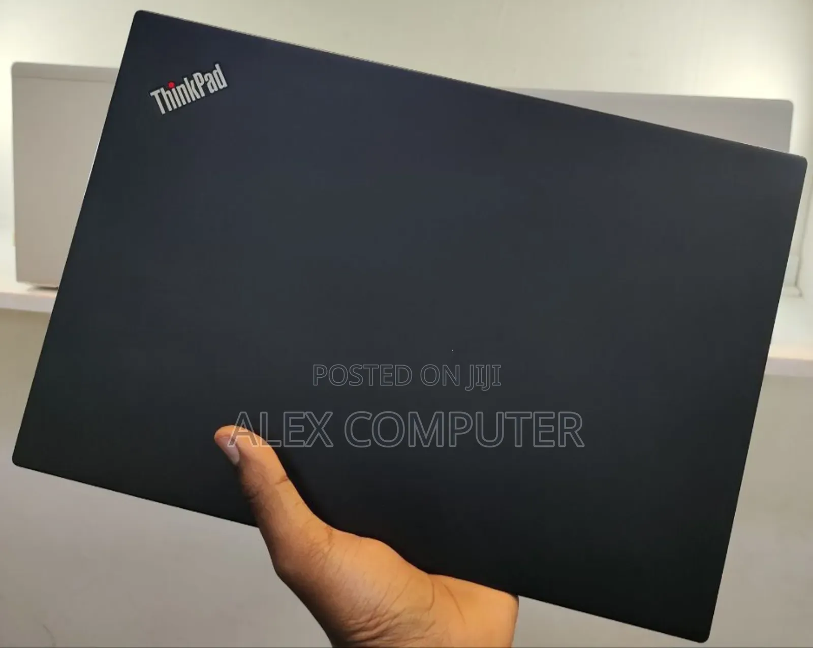 New Laptop Lenovo ThinkPad t495s 8GB Intel Core i5 SSD 512GB