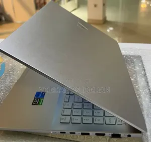 New Laptop Asus VivoBook 15 X505BA 16GB Intel Core i5 SSD 512GB