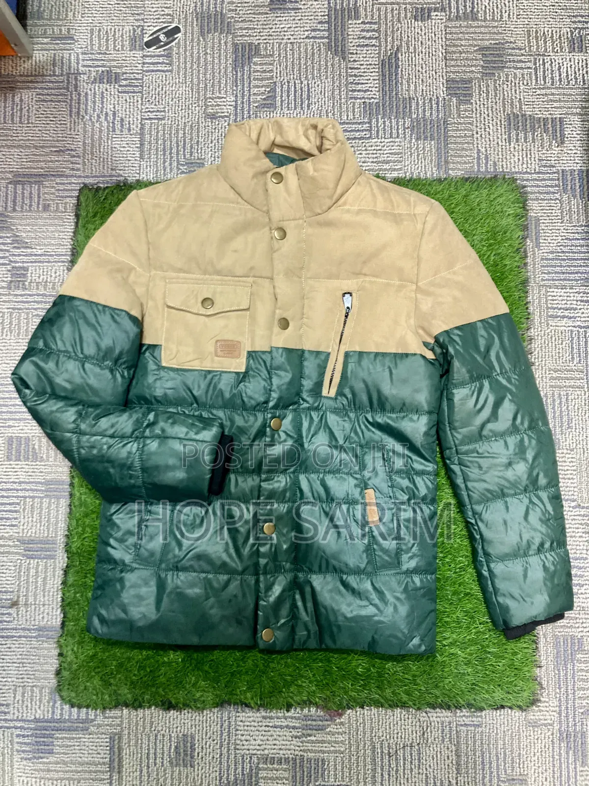 Stylish Two-Tone Puffer Jacket -
