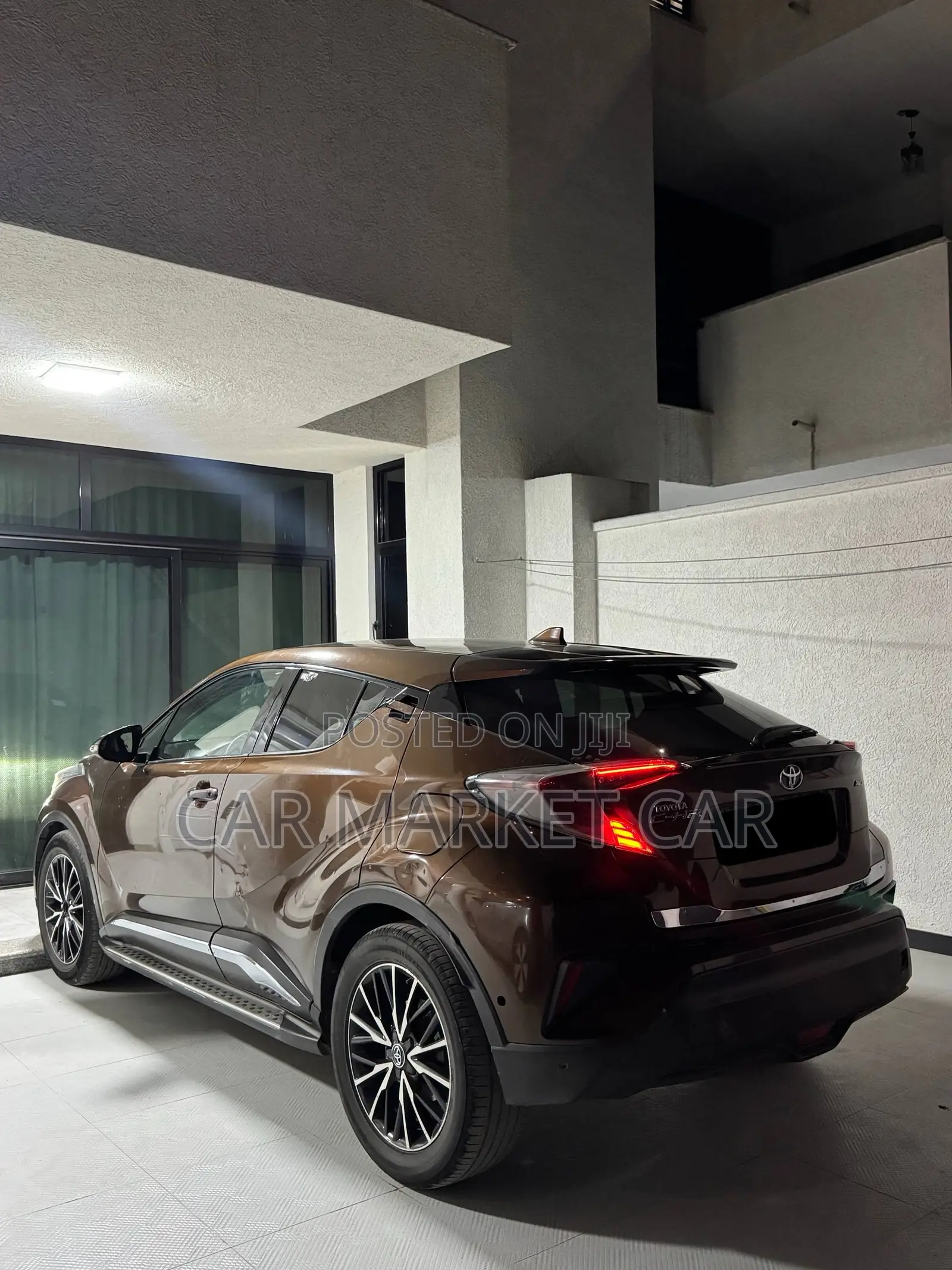 Toyota C-HR 2017 Brown