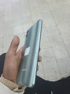 New Samsung Galaxy A04 64 GB Gray