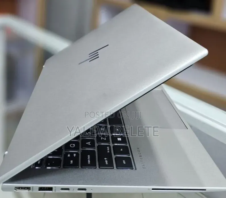 New Laptop HP EliteBook 840 10 16GB Intel Core i5 SSD 512GB