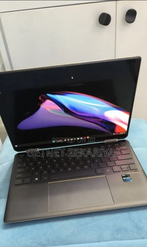 New Laptop HP Spectre 13 16GB Intel Core i5 SSD 128GB