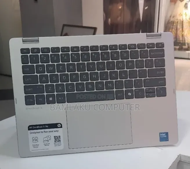 New Laptop HP OmniBook X Flip 14" 16GB Intel Core 7 SSD 512GB