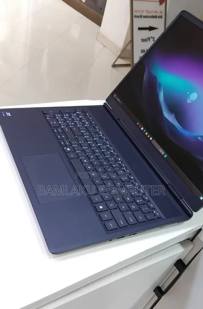 New Laptop Alienware X16 32GB Intel Core Ultra 9 SSD 1T