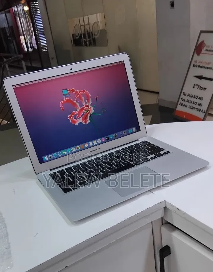 New Laptop Apple MacBook Air 2015 4GB Intel Core i5 SSD 256GB