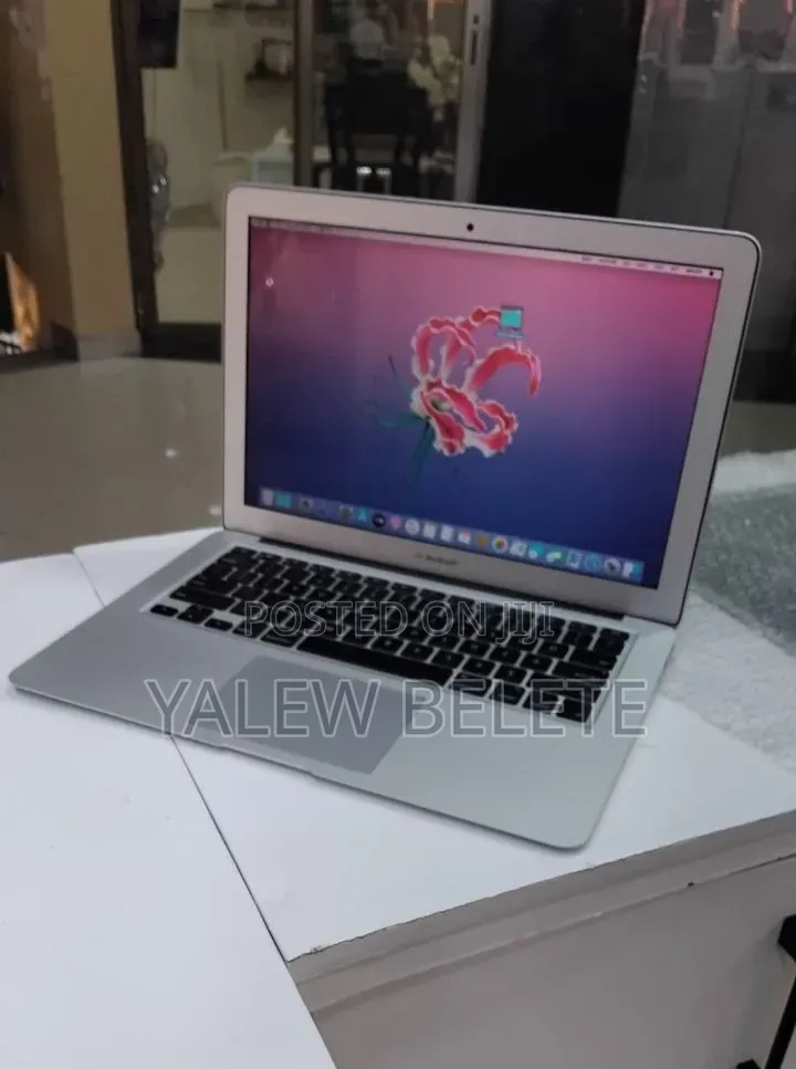 New Laptop Apple MacBook Air 2015 4GB Intel Core i5 SSD 256GB