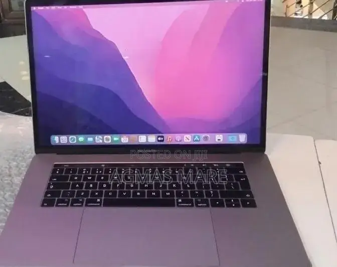 New Laptop Apple MacBook Pro 2019 16GB Intel Core i7 SSD 512GB