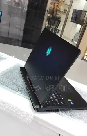New Laptop MSI Raider GE68HX 13VI-202US 32GB Intel Core i9 SSD 1T