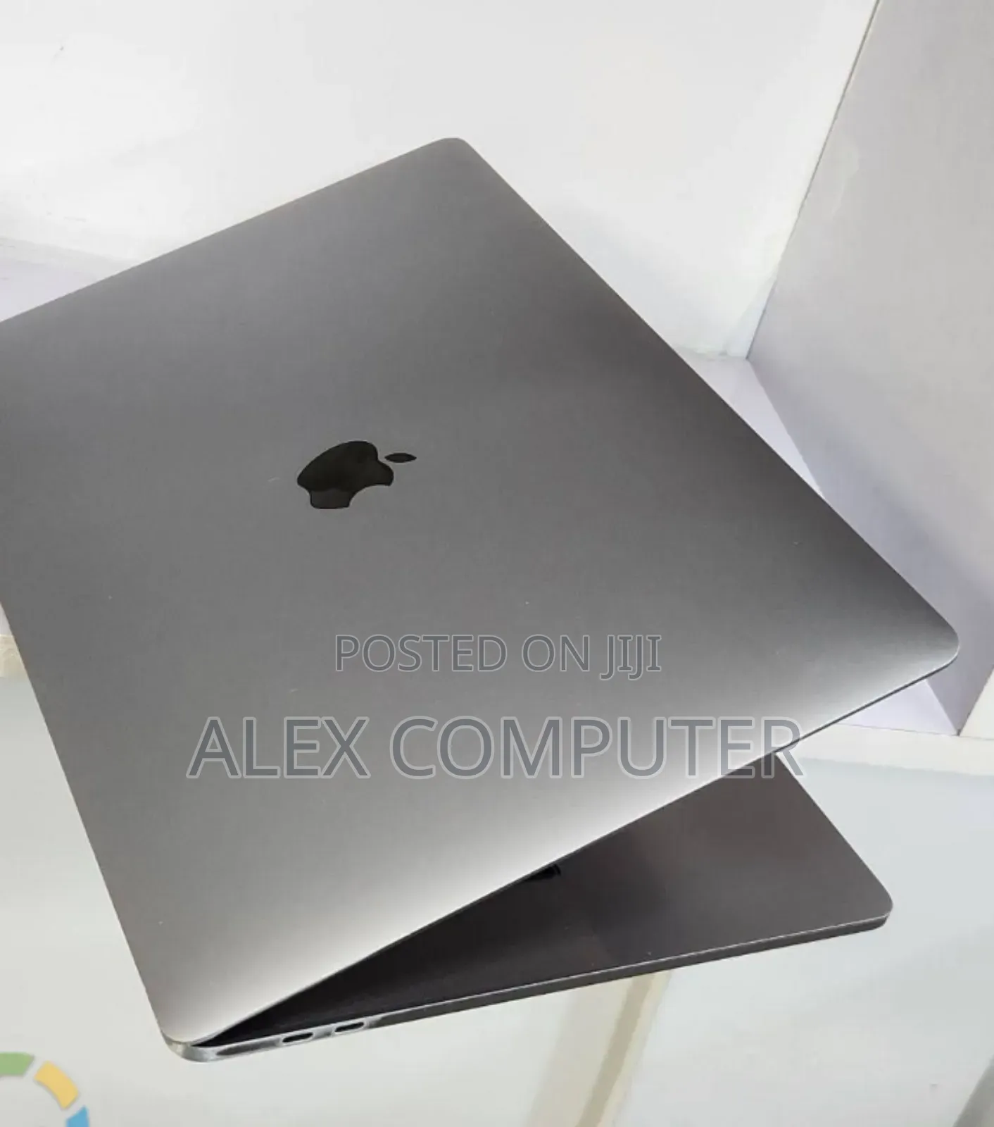 New Laptop Apple MacBook Pro 2019 16GB Intel Core i9 SSD 512GB