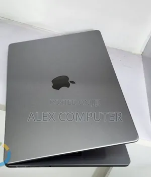 New Laptop Apple MacBook Pro 2019 16GB Intel Core i9 SSD 512GB