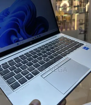 New Laptop HP EliteBook 840 G8 16GB Intel Core i5 SSD 256GB