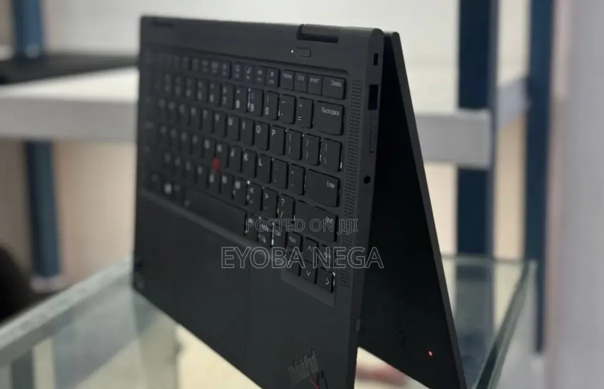 New Laptop Lenovo ThinkPad X1 Yoga 16GB Intel Core i7 SSD 512GB