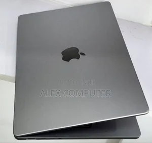 New Laptop Apple MacBook Pro 2019 16GB Intel Core i9 SSD 512GB