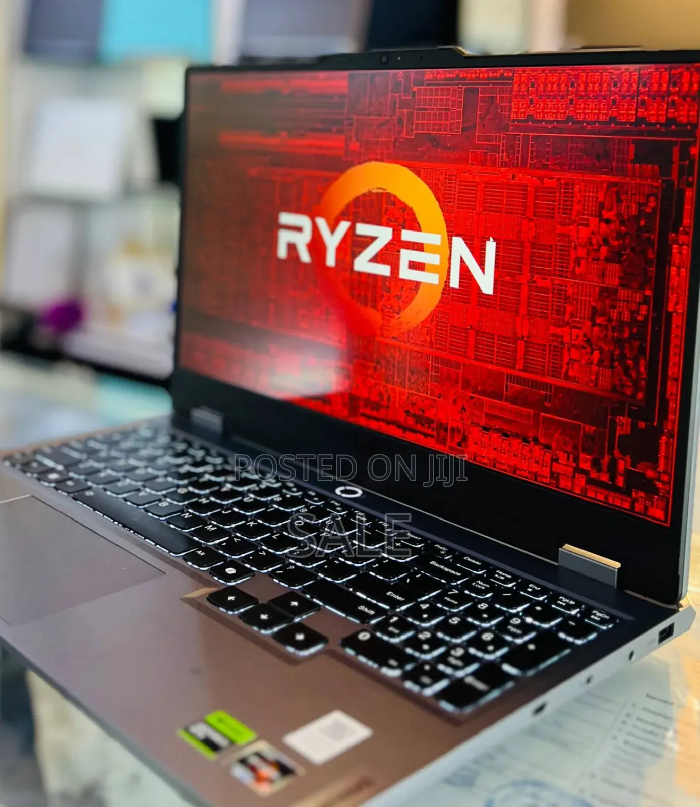 New Laptop Lenovo LOQ 15AHP10 16GB AMD Ryzen 5 SSD 512GB