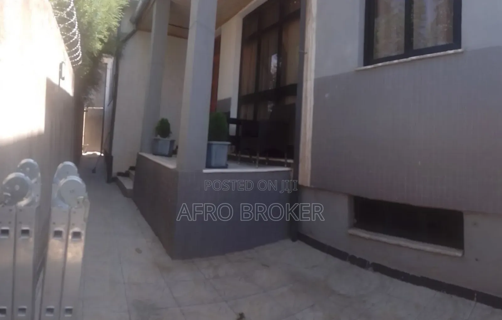 Furnished 5bdrm Villa in Gelan Ketema, Oromia-Finfinne for sale