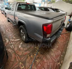 Toyota Hilux 2020 Gray