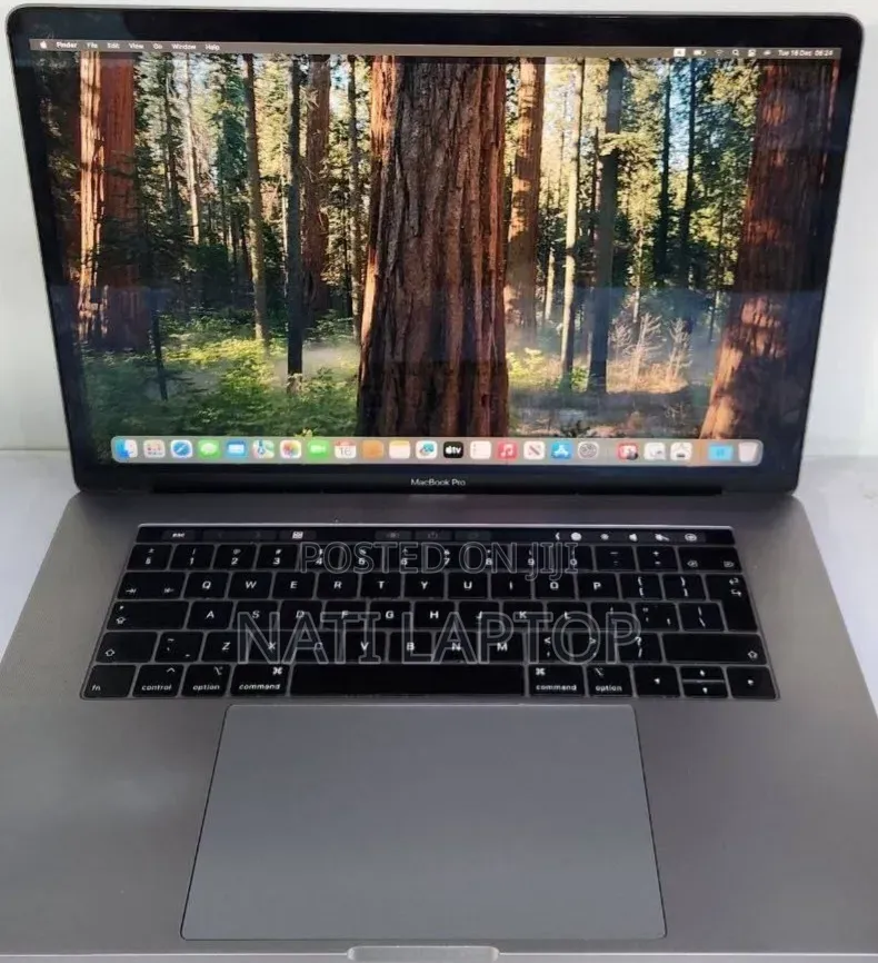 New Laptop Apple MacBook Pro 2019 16GB Intel Core i9 SSD 512GB