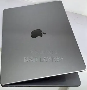 New Laptop Apple MacBook Pro 2019 16GB Intel Core i9 SSD 512GB