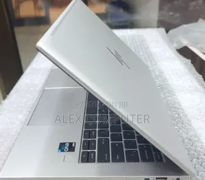 New Laptop HP EliteBook 840 G9 16GB Intel Core i7 SSD 512GB
