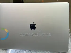 New Laptop Apple MacBook Pro 2018 16GB Intel Core i7 SSD 256GB