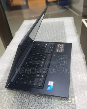 New Laptop Asus VivoBook 15 X505BA 16GB Intel Core 5 SSD 512GB
